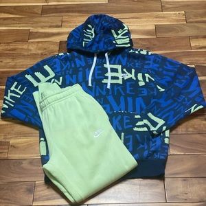 Nike Sweatsuit Bundle